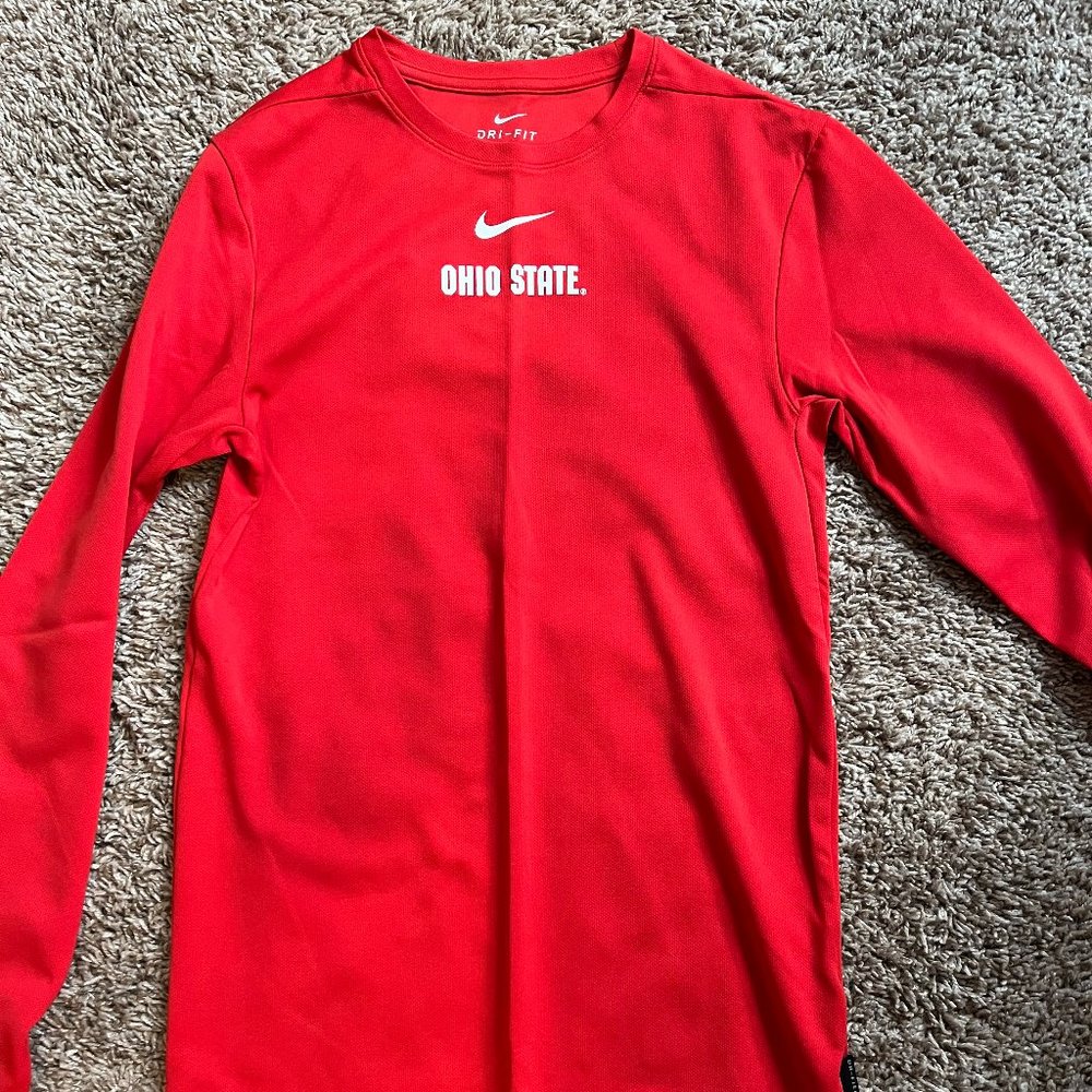 Women's Nike Dri-Fit Long Sleeve Shirt